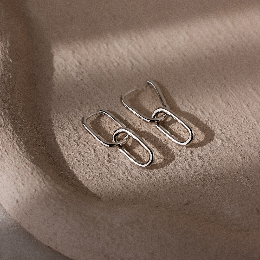 Amanda Link Earrings in Silver - Image 3