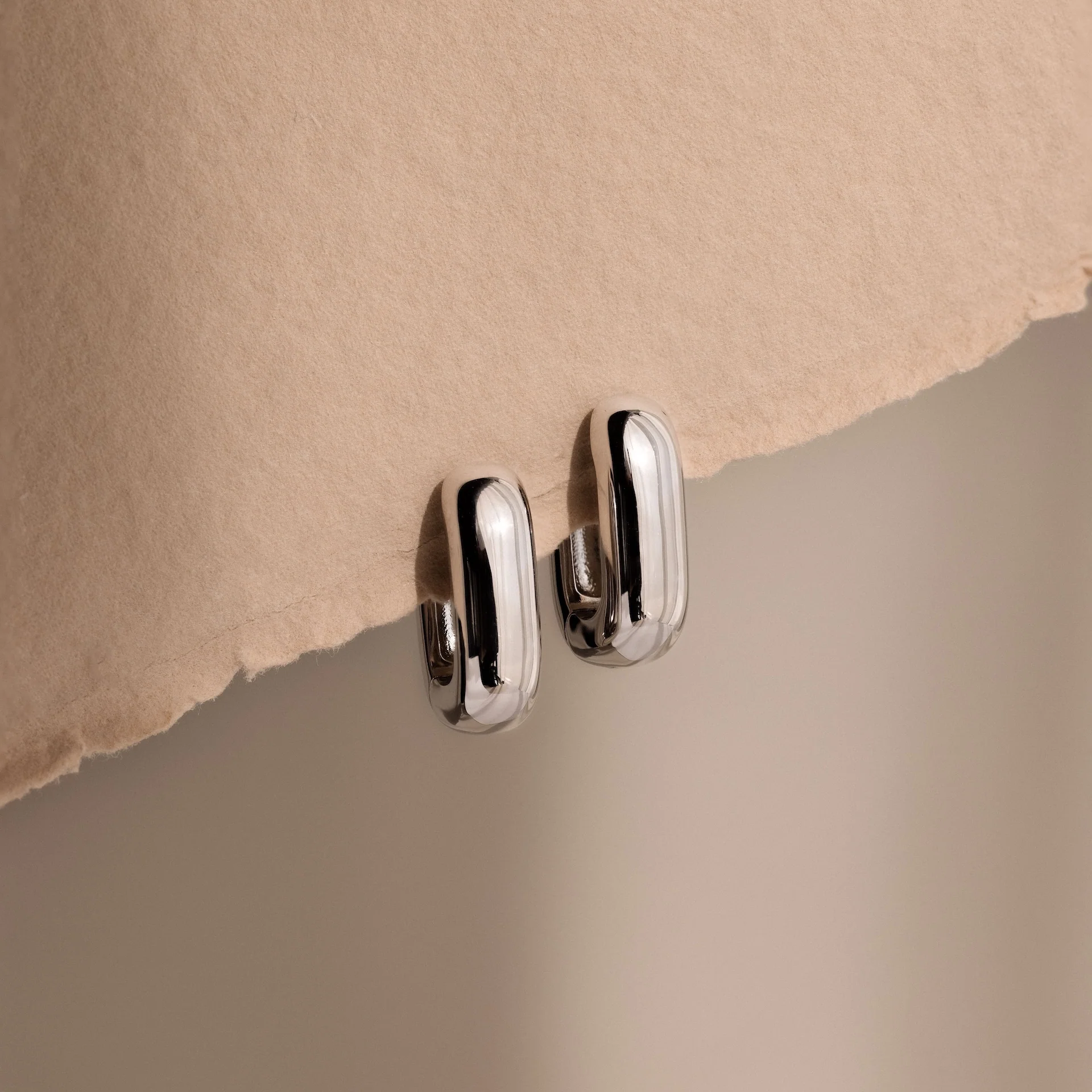 Bold Link Hoops in Silver