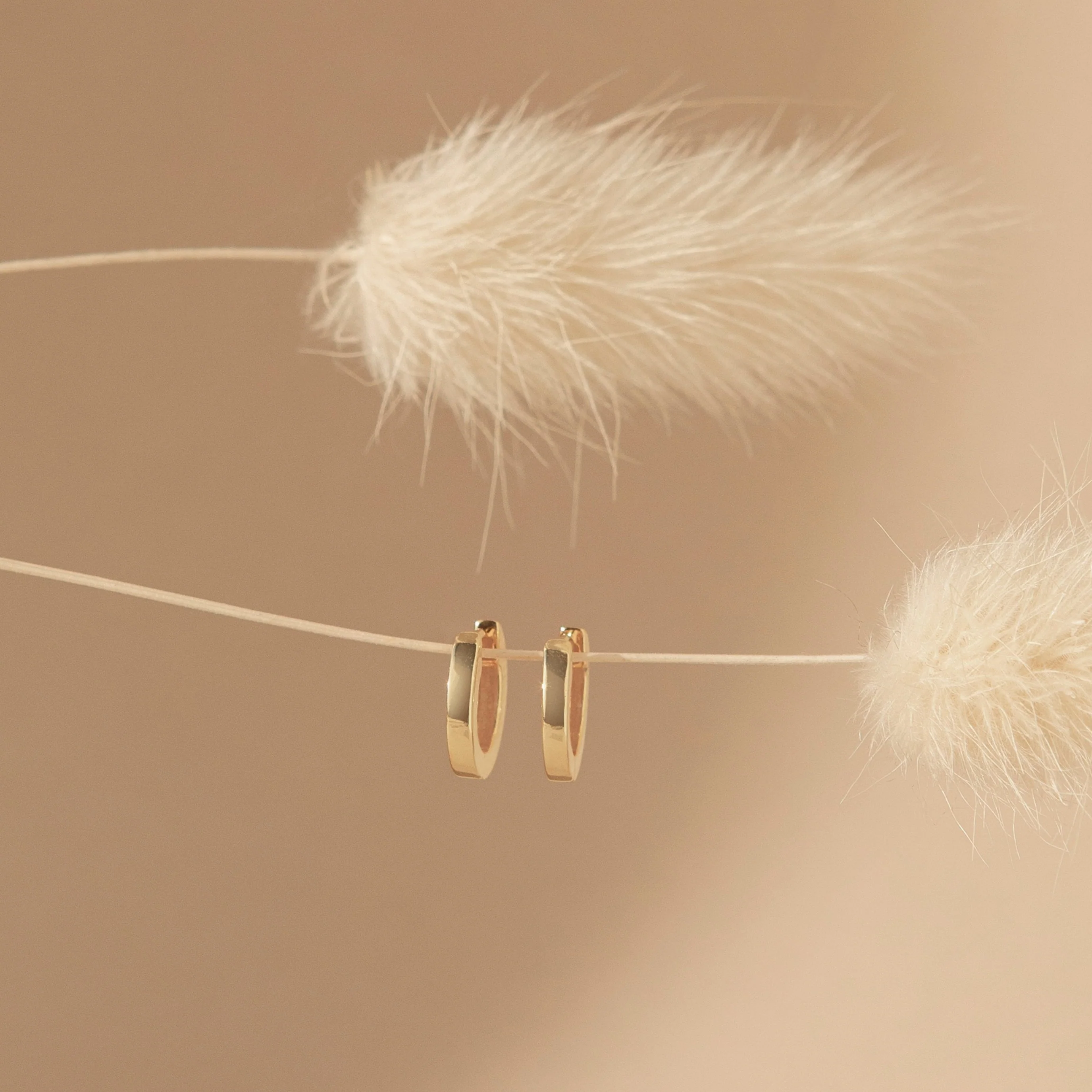 Editor Huggies in 18K Gold