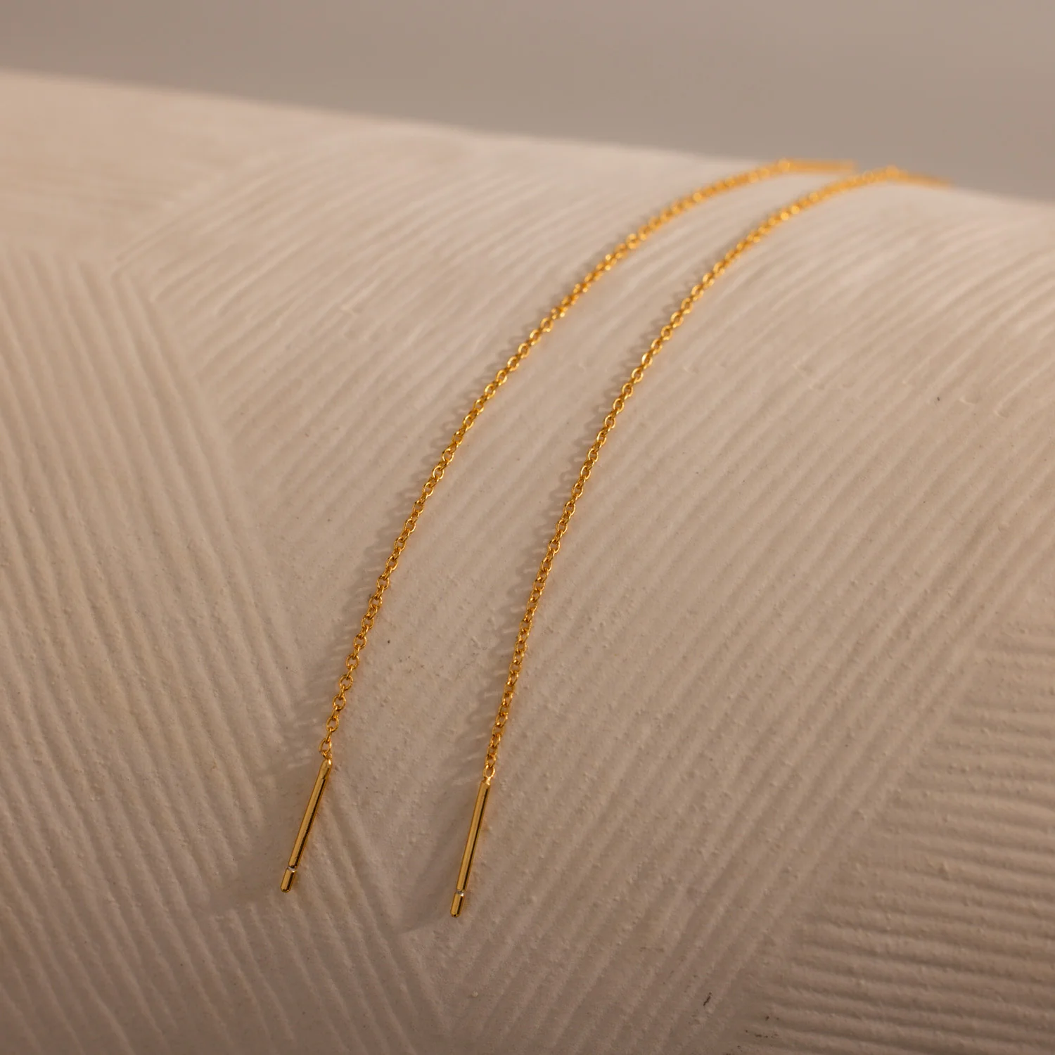 Essential Threader Earrings in 18K Gold - Image 3