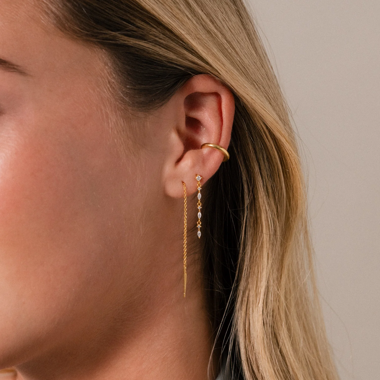 Essential Threader Earrings in 18K Gold - Image 8