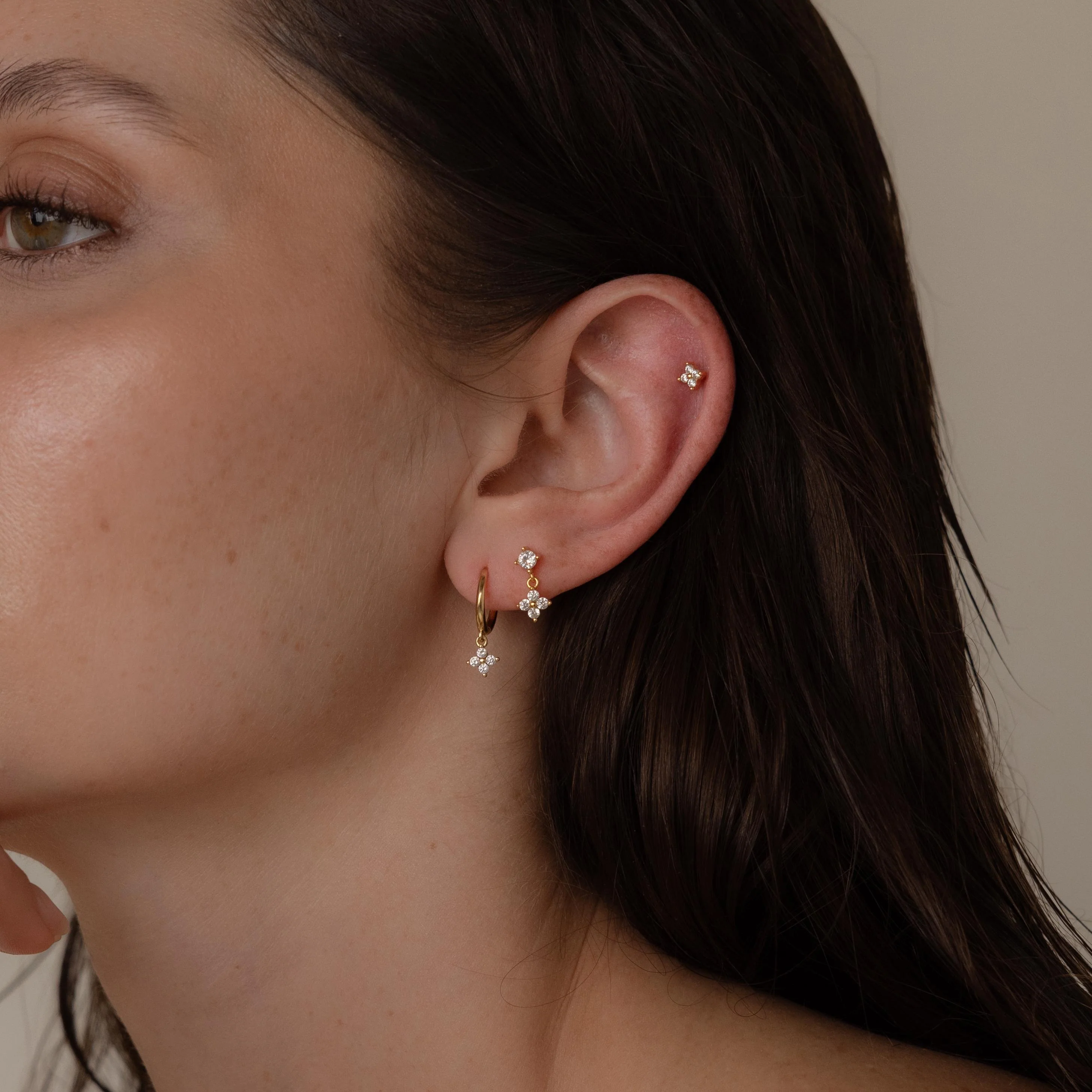 Ivy Flower Flat Back Studs in Silver
