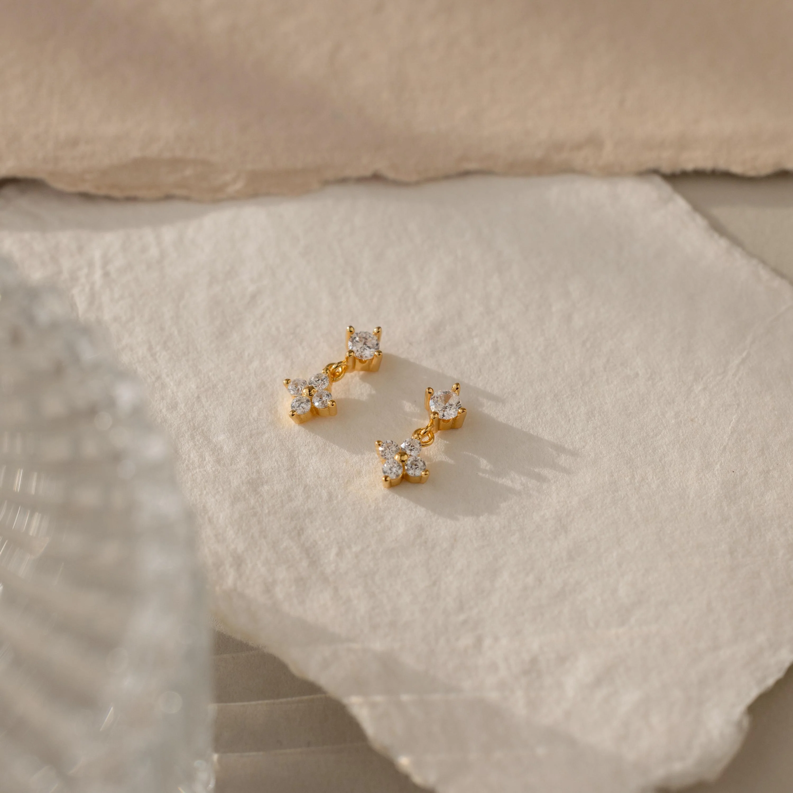 Ivy Flower Flat Back Studs in 18K Gold - Image 6