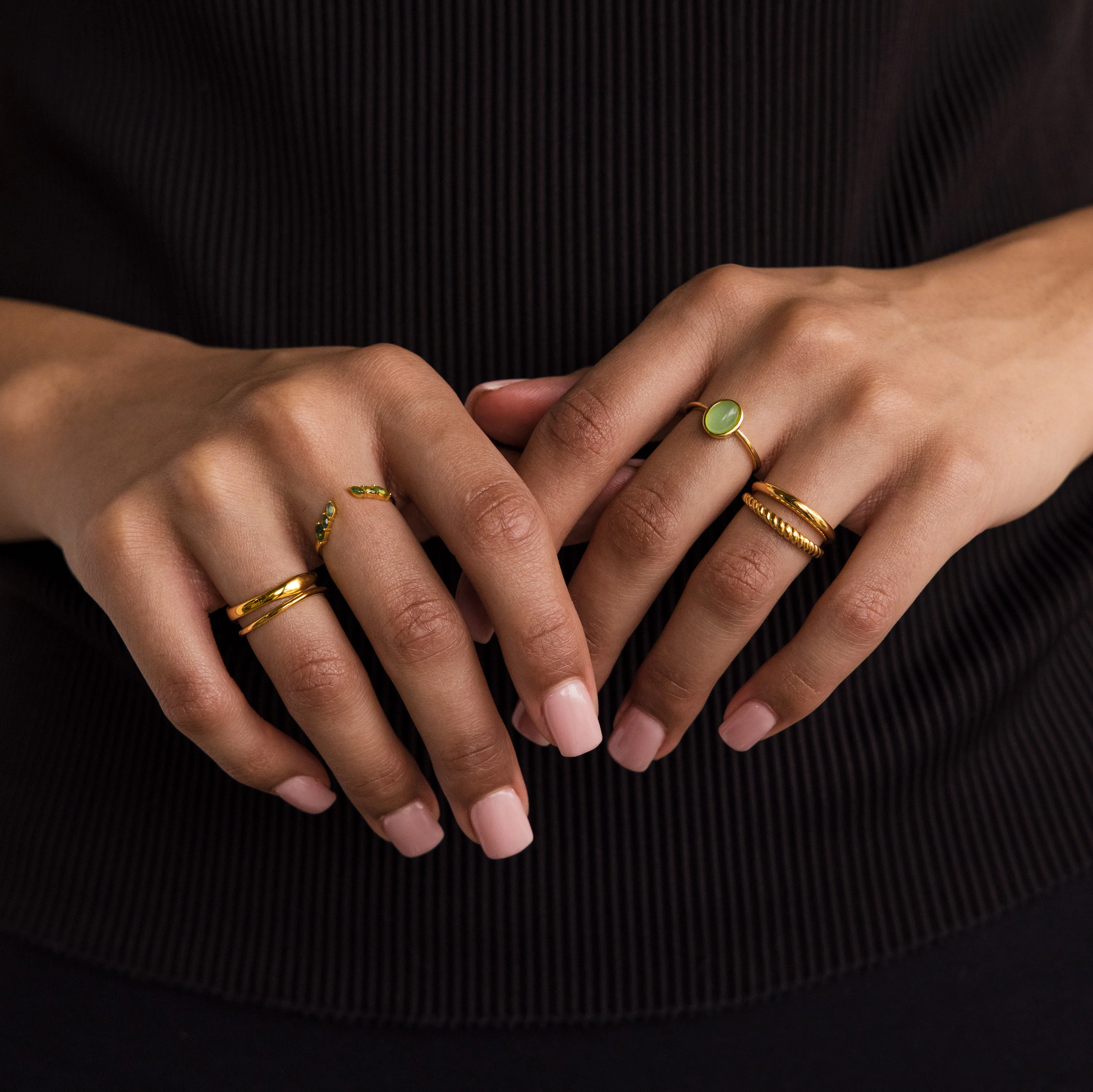 Jade Oval Ring - Image 4