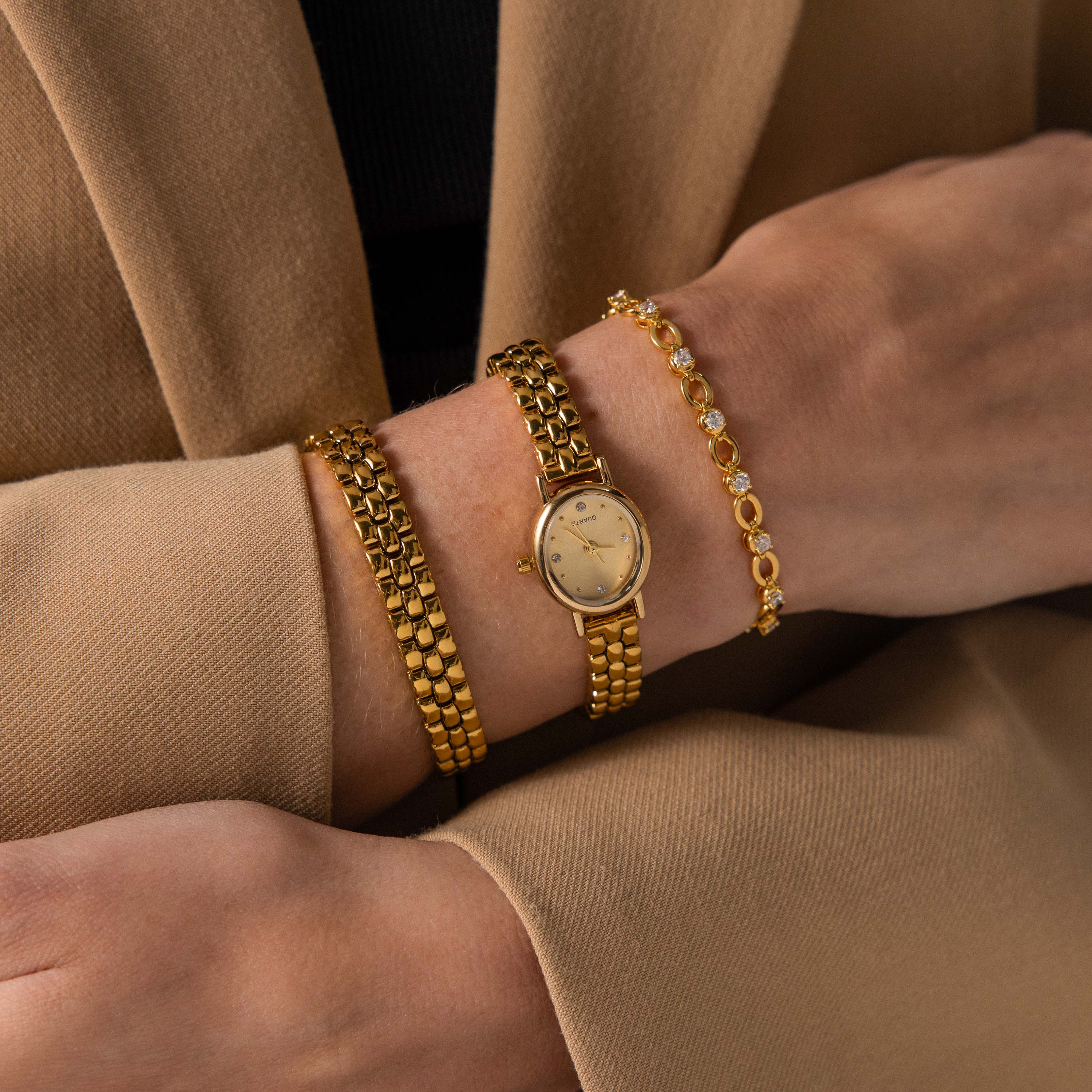Oval Link Timepiece Set - Image 6