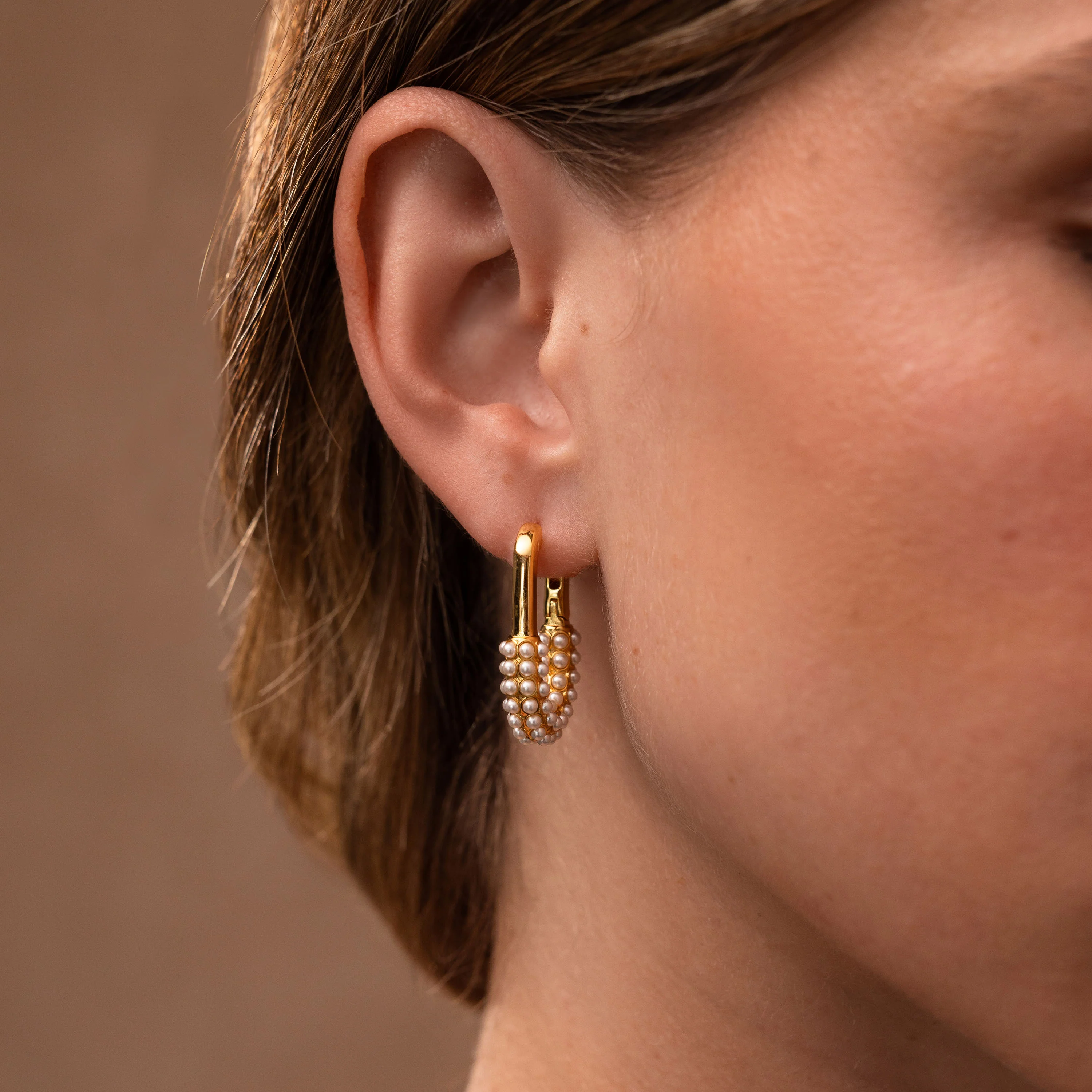 Pearl Cluster Link Hoops in 18K Gold - Image 2