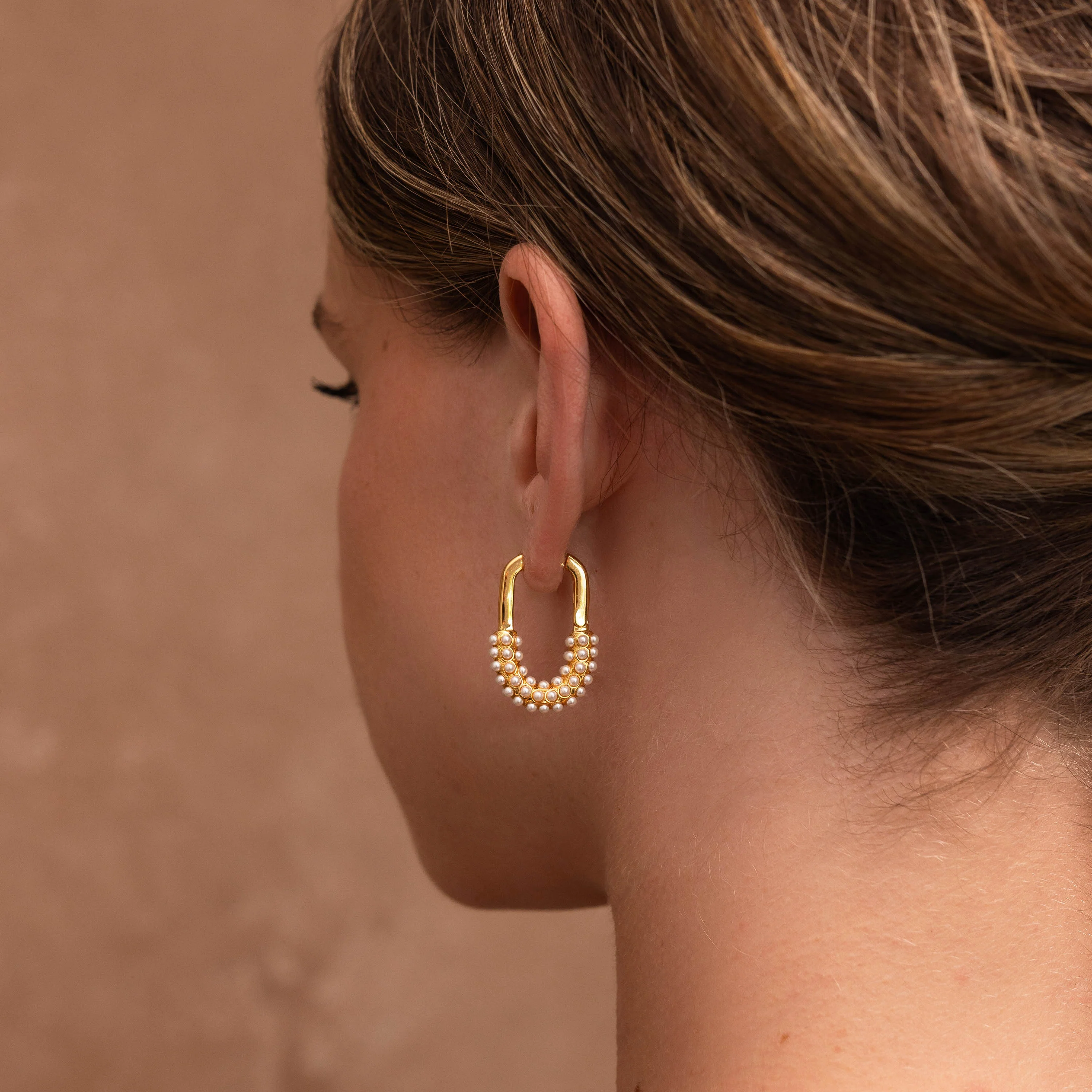 Pearl Cluster Link Hoops in 18K Gold - Image 3