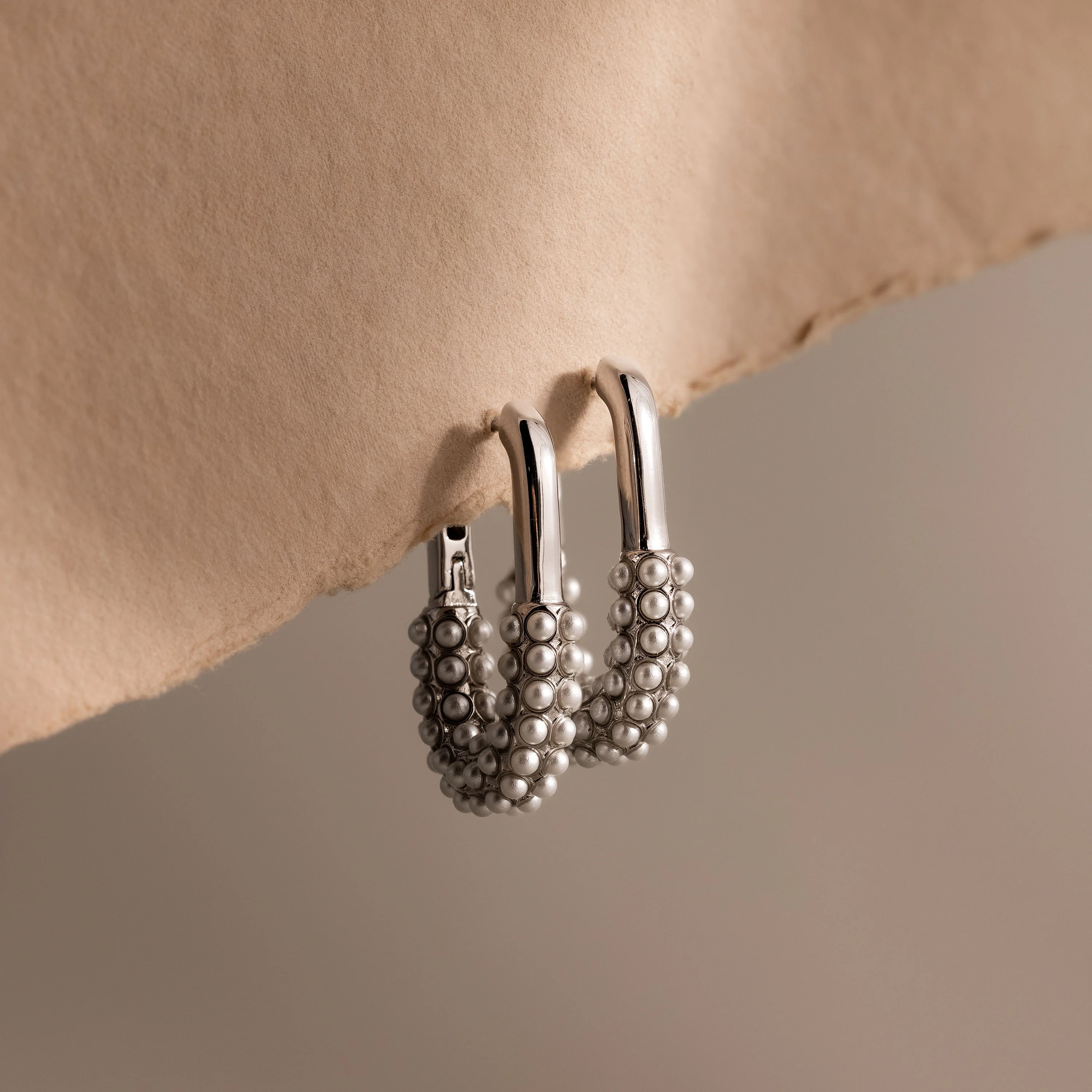 Pearl Cluster Link Hoops in Silver - Image 7