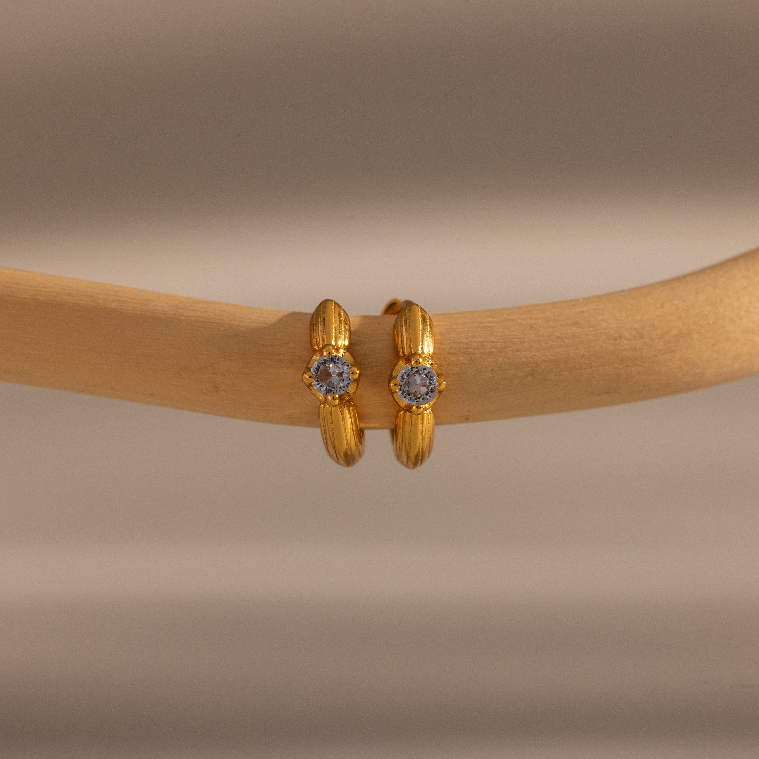 Ribbed Emerald Huggies - Image 3