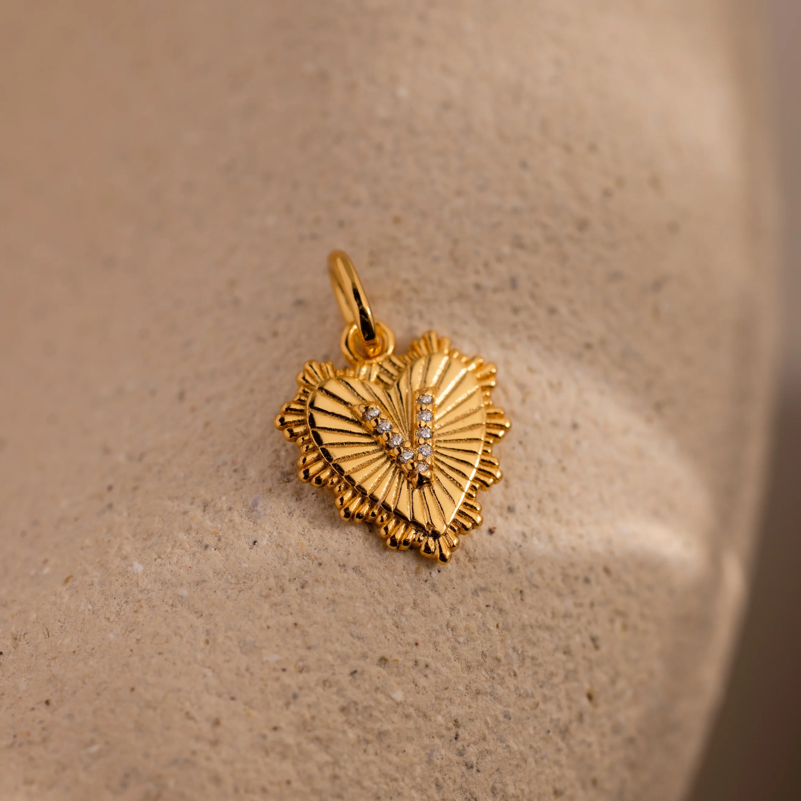 Ribbed Heart Pave Initial Charm - Image 31