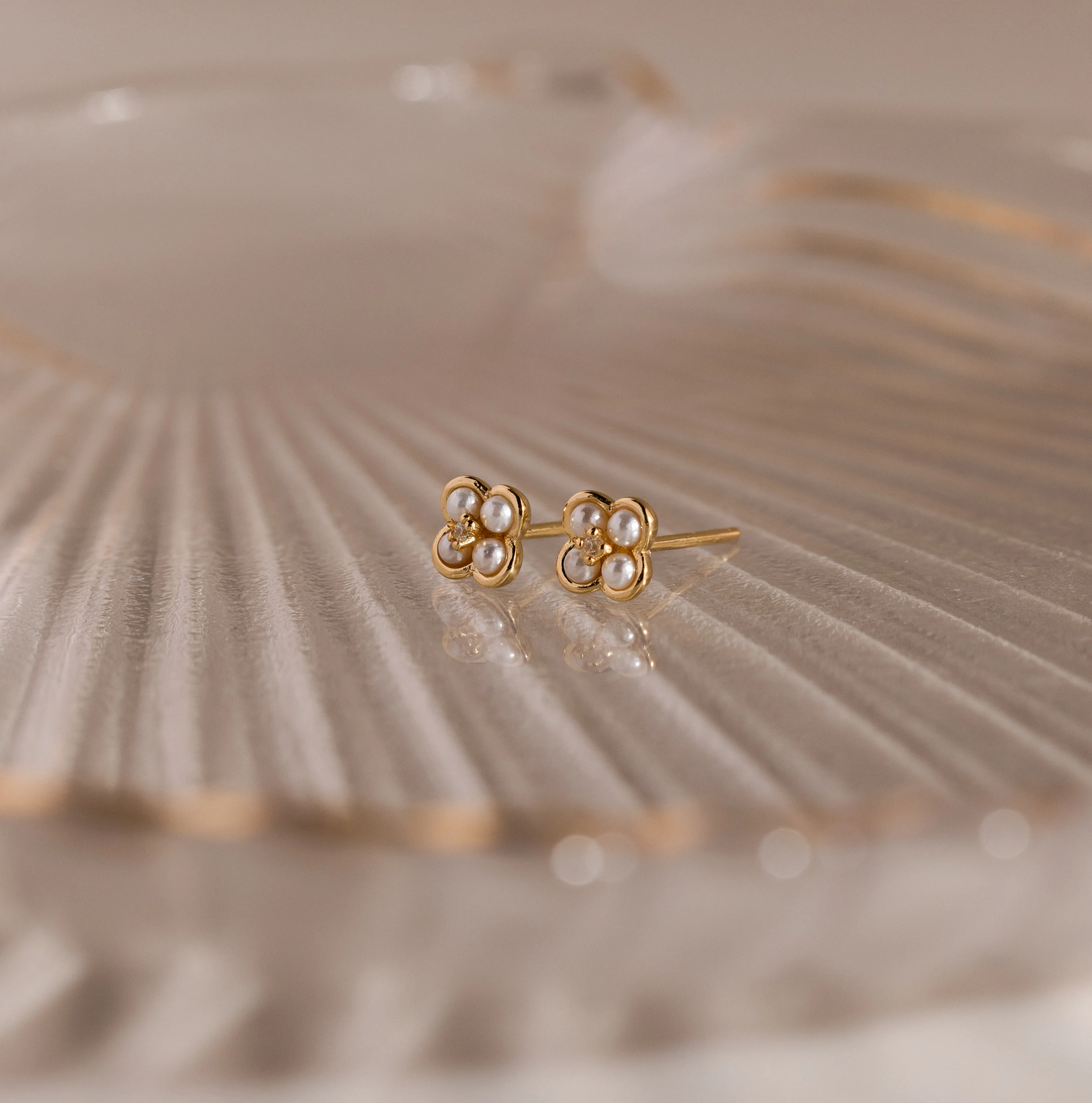 Rounded Pearl Flower Studs in 18K Gold - Image 5