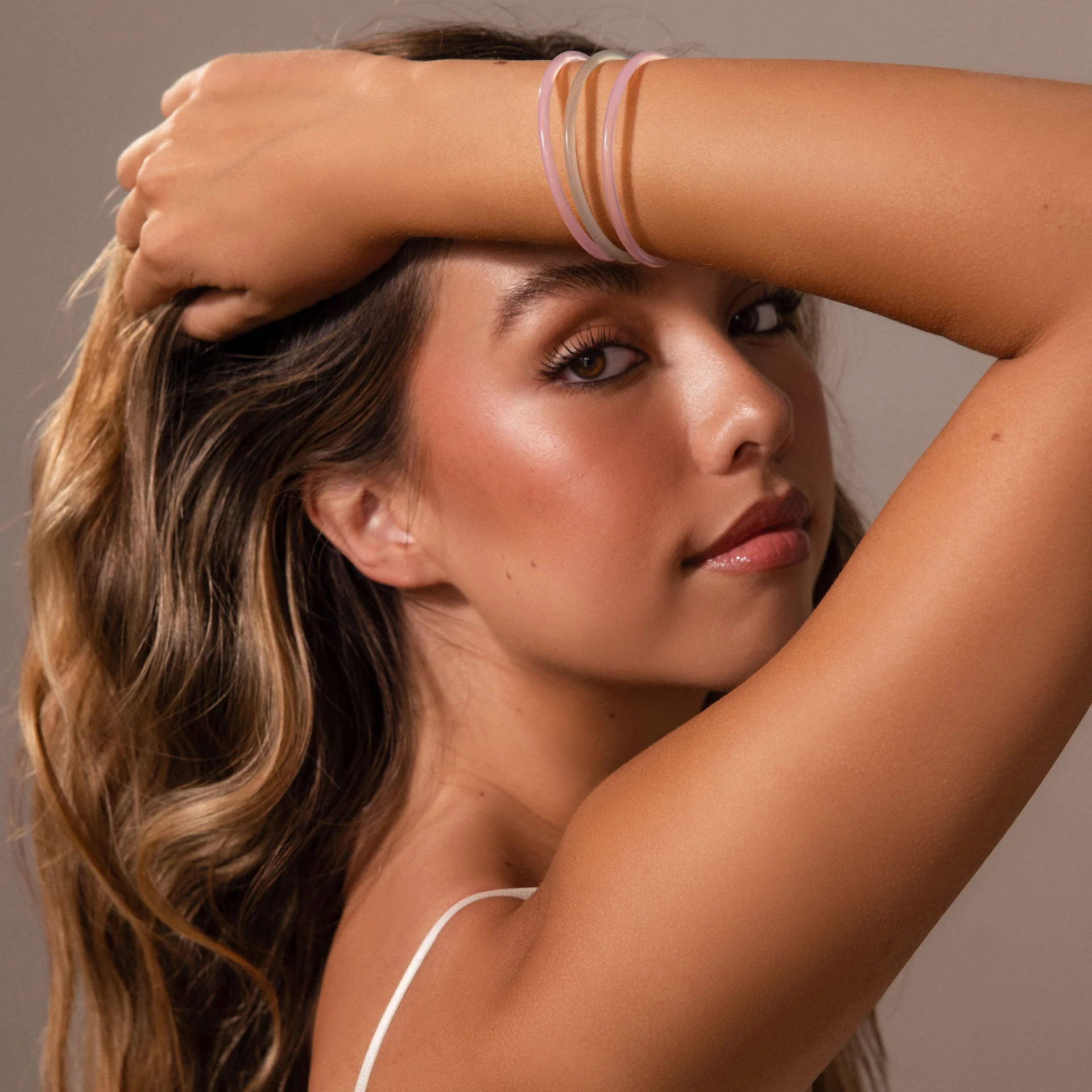 Thin Pink Jade Bangle Set - Image 8