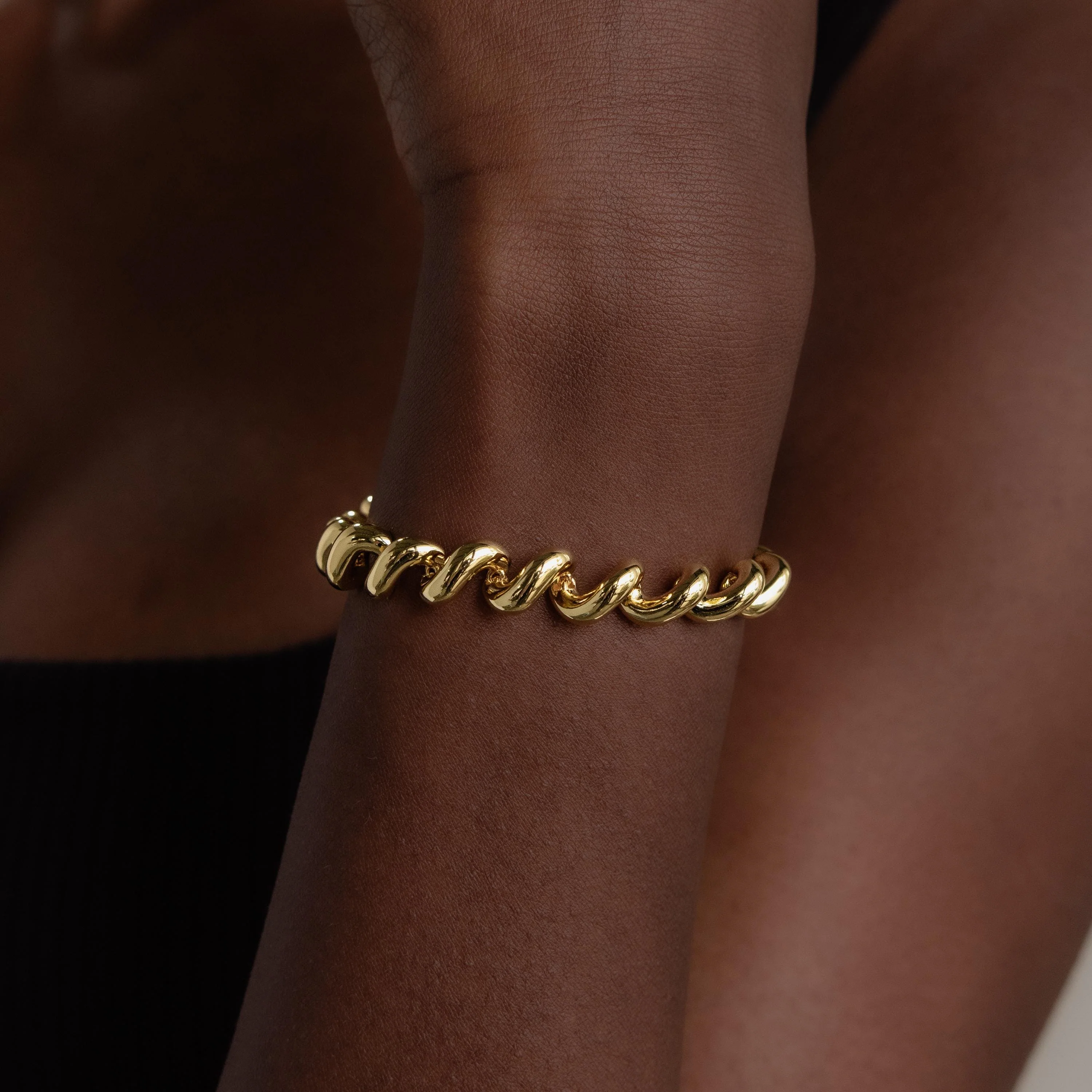 Twisted Chain Bracelet in 18K Gold - Image 2