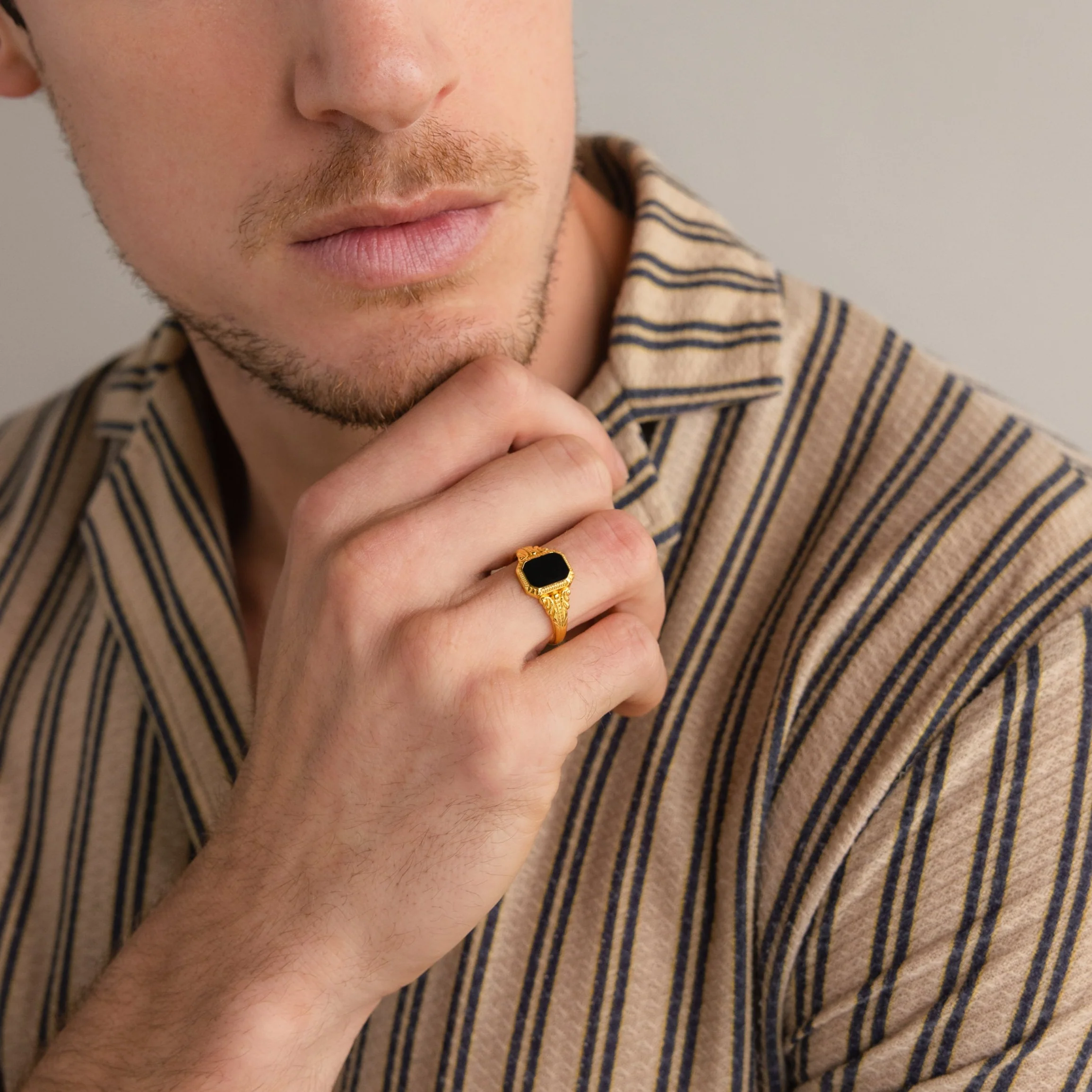 Vintage Black Signet Ring - Image 4